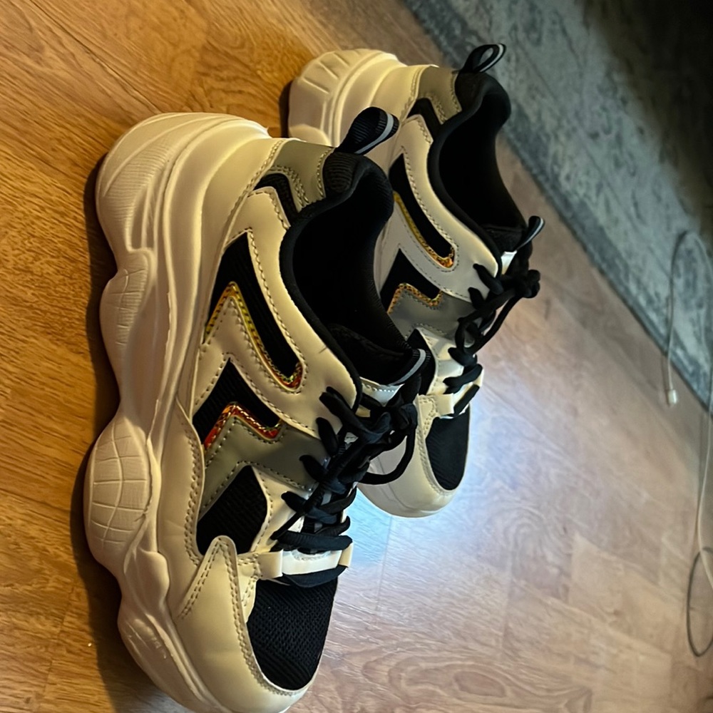 White chunky sneakers!